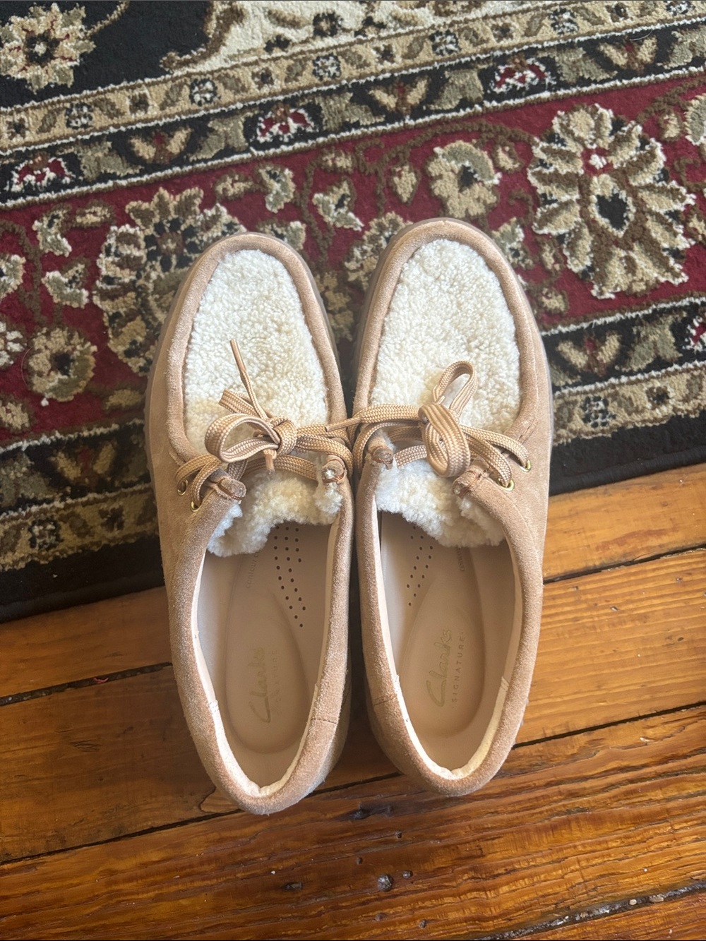 Clarks Women's Tan Suede Torhill Bee with Cream Fur Tongue